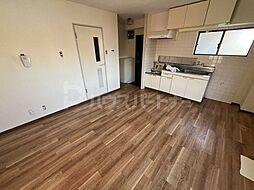 JR総武線 下総中山駅 徒歩6分の賃貸マンション 2階2LDKのリビング/ダイニング