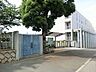 周辺：緑豊かで穏やかな住環境は、子育て世帯も安心の立地です。