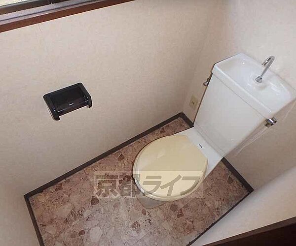 画像8:広々としたトイレです。