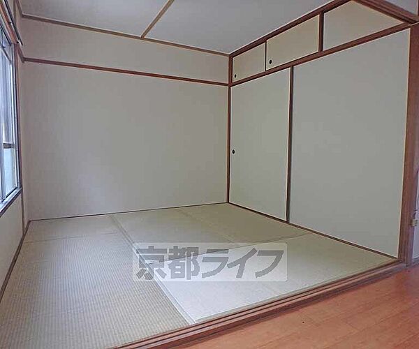 画像15:落ち着きのある和室です。