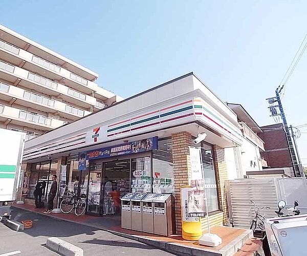 画像30:セブンイレブン田中上古川町店まで130m 北大路通り沿いにあります。駐車場も完備