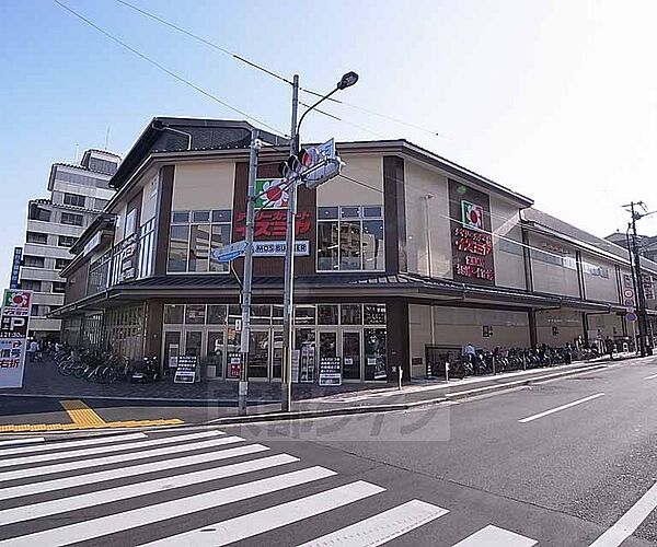 画像26:イズミヤ　堀川丸太町店まで420m 買い物便利なスーパーです