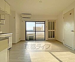 京阪本線 出町柳駅 徒歩8分の賃貸マンション 6階2DKのリビング/ダイニング