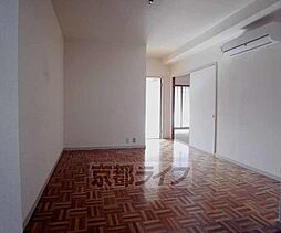 京阪本線 神宮丸太町駅 徒歩20分の賃貸マンション 4階2LDKのリビング/ダイニング