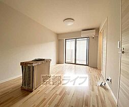 JR山陰本線 円町駅 徒歩4分の賃貸マンション 2階1LDKのリビング/ダイニング