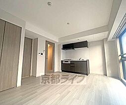 京都市営烏丸線 四条駅 徒歩8分の賃貸マンション 1階ワンルームのリビング/ダイニング