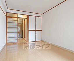 フレーズI 112 1階1Kのリビング/ダイニング