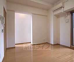 京都市営烏丸線 烏丸御池駅 徒歩4分の賃貸マンション 4階1Kのリビング/ダイニング