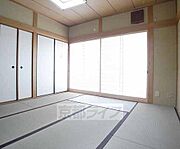 ゆったり空間の和室・