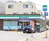 ファミリーマート 大津月輪三丁目店まで311m