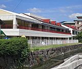 亀岡保育園まで574m 亀岡でも大きな保育園です。