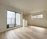 閑静な住宅街ながら色んな沿線の使える便利な立地です