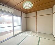 落ち着いた雰囲気のお部屋です