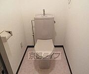 清潔感のあるトイレです