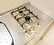 便利な2口コンロ付