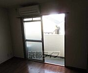 明るいお部屋です