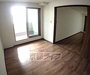 フローリングでとても綺麗なお部屋です