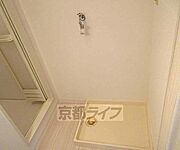脱衣所に洗濯機置き場あります