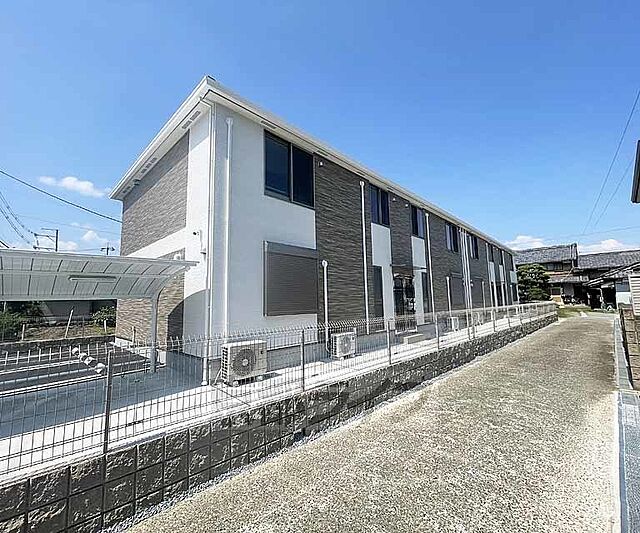4 / 18