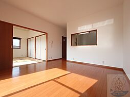 パインパレス 605 6階3LDKのリビング/ダイニング