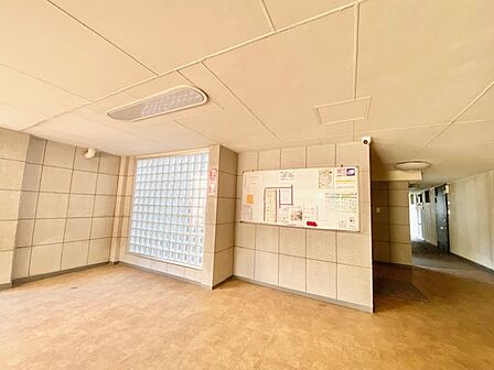 監視カメラ付きエントランス