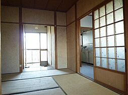 居間