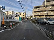 1号区画前面道路は約5mの幅員があります♪