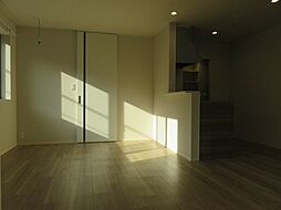 trois （トロワ） 201 2階1LDKのリビング/ダイニング