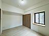 室内：おうち時間に彩を。素敵な居室空間です。