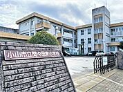 小山市立間々田東小学校（401m）