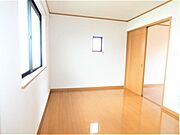 2階北側のお部屋です。