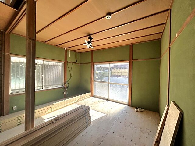 リビング/ダイニング 飯塚市柏の森33-12