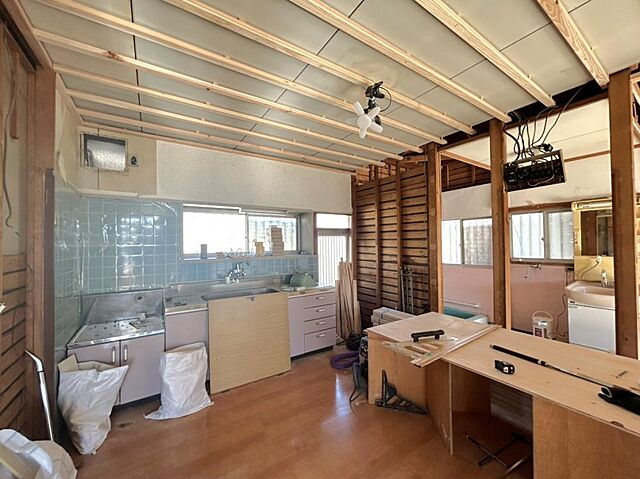 リビング/ダイニング 飯塚市柏の森33-12