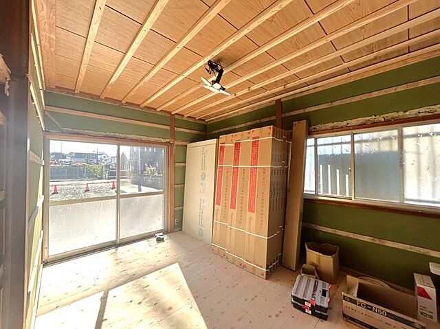 室内 飯塚市柏の森33-12