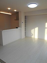 オモイデーナS 102 1階2LDKのリビング/ダイニング