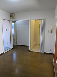 居間