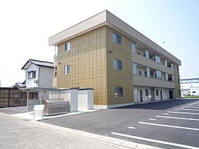 グランデサーナ 105 ｜ 福井県福井市下馬2丁目615（賃貸マンション2LDK・1階・60.75㎡） その1