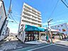 外観：上板橋北口商店街に面しています。古き良き商店街で、時代の波に乗ったオシャレなお店もあります。