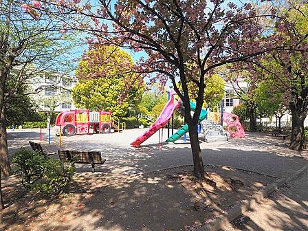 城北(交通)公園450m