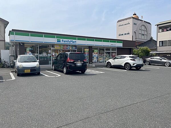 画像25:ファミリーマート筑紫野原田七丁目店400ｍ