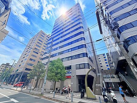 ●〇物件の陽当りや通風・仕様設備やお部屋の大きさの比較、近隣・周辺環境や街並みなど、資料には掲載していない情報が現地にはたくさんあります。資料だけで不動産を購入できるという方はいません。ぜひ現地へ〇●