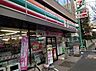 周辺：コンビニ セブンイレブン世田谷上北沢駅前店 82m