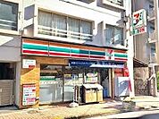 コンビニ セブン‐イレブン 東中野銀座通り店 178m