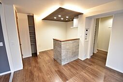 Ｌａ　ｍａｉｓｏｎ　ｍａｒｒｏｎ 1階1LDKのリビング/ダイニング