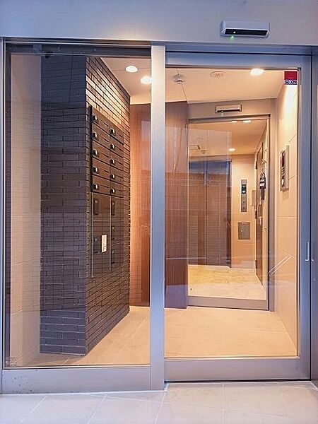 建物エントランス