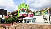 【アツギトレリス】3865ｍ　大きなゲームセンターでユーホーキッチャーなど沢山設置されております。広い駐車場もあります。フードコートやスーパーもあります。