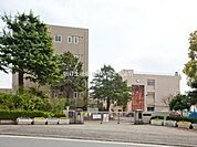 【厚木市立荻野中学校】1400m　ボランティア活動をはじめ、職業講話や公民館祭りなど、地域とのかかわりに力を入れた活動が多いです。