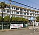 周辺：【平塚市立大住中学校】906ｍ
