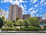 外観：【マンション外観】※室内リフォーム中。モデルルームの見学可能です。
