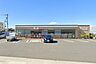 周辺：【セブンイレブン　綾瀬小園中央店】280ｍ　店舗内は綺麗に整理されています。 品揃えも良い気がします。 ポップが可愛くて見やすいです。 店員の対応も良いです。